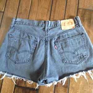 Vintage Levi's 501 shorts. Size 34 (Large)